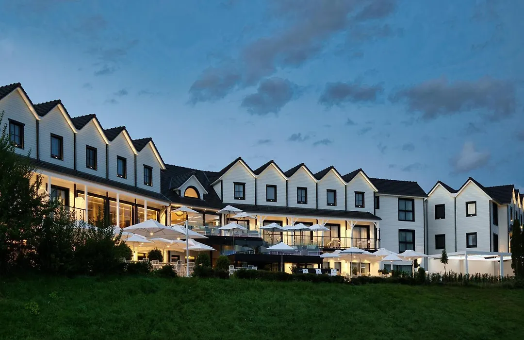 Best Western Plus Le Fairway Hotel&Spa Golf d'Arras-1